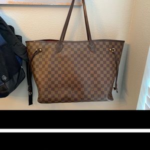 Loved GM Neverfull Louis Vuitton!